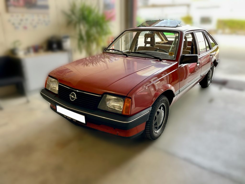 Opel Oldtimer bei Begutachtung nach § 23 StVZO für H-Kennzeichen